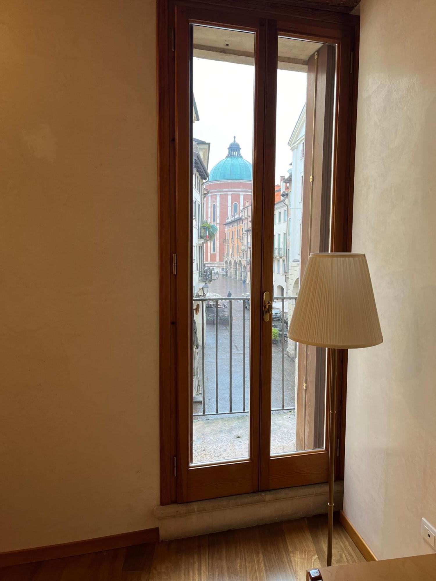 Il Campanile Apartment Vicenza Luaran gambar