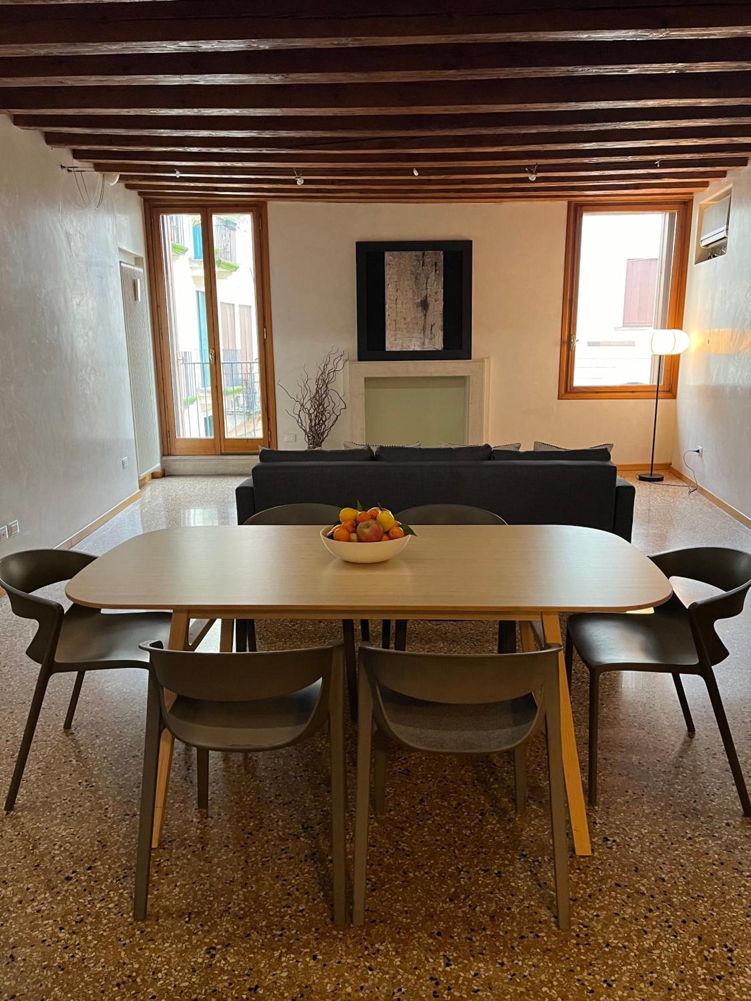 Il Campanile Apartment Vicenza Luaran gambar